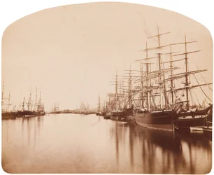 Puerto Adelaide, río abajo